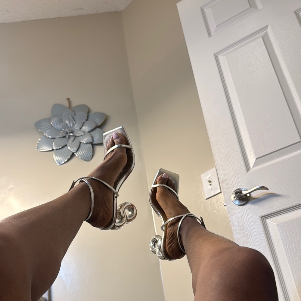 EGO Silver Heels Sleek Metallic Design